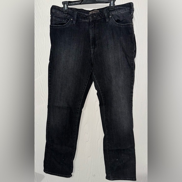34 Heritage Charisma Men Comfort Rise Classic Black Denim Jeans 40/34 - Picture 1 of 11